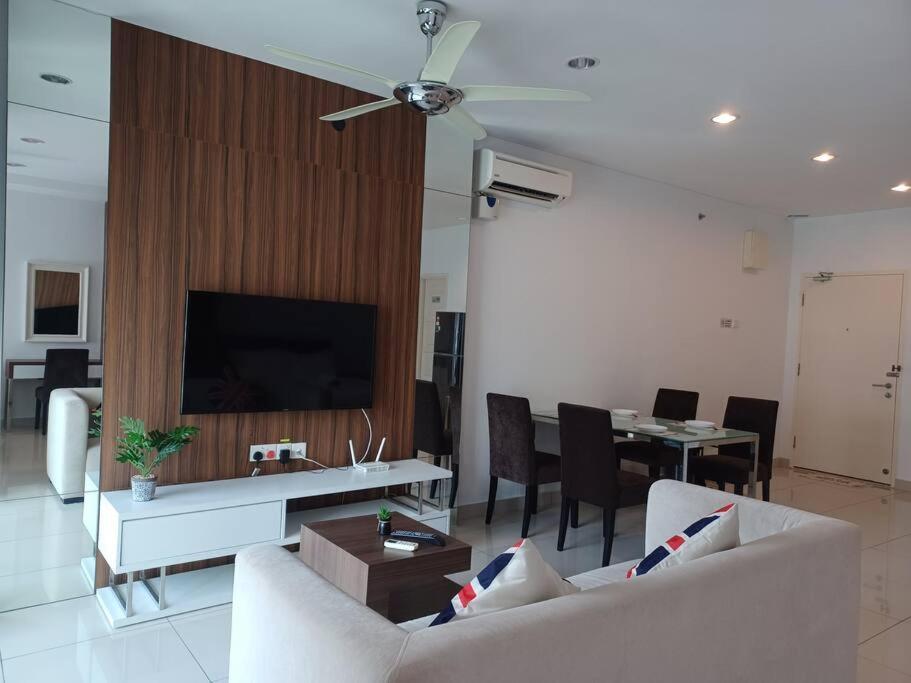 Ls Mansion One Apartment George Town Ngoại thất bức ảnh